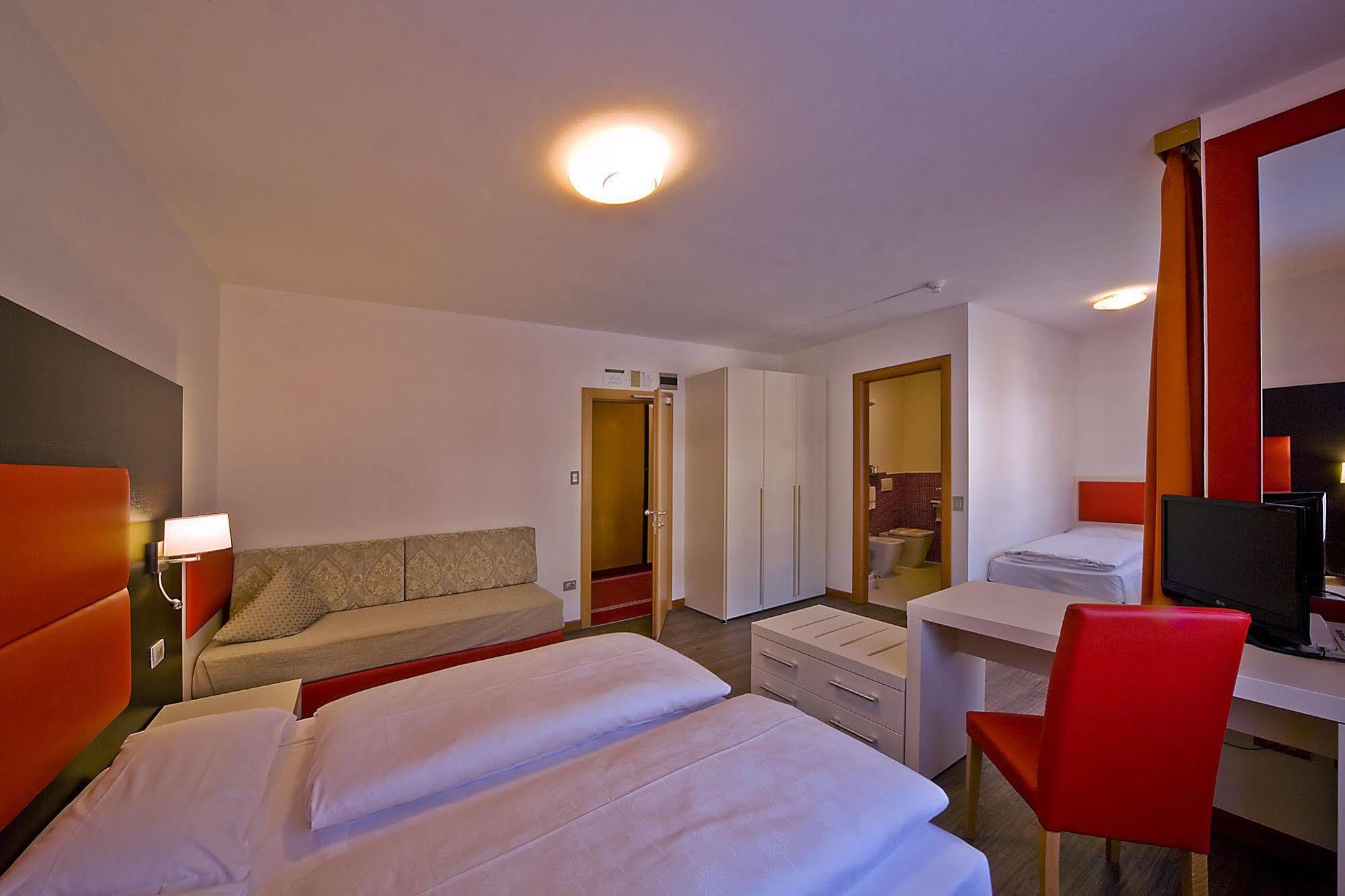 Hotel Baranci San Candido Exterior foto